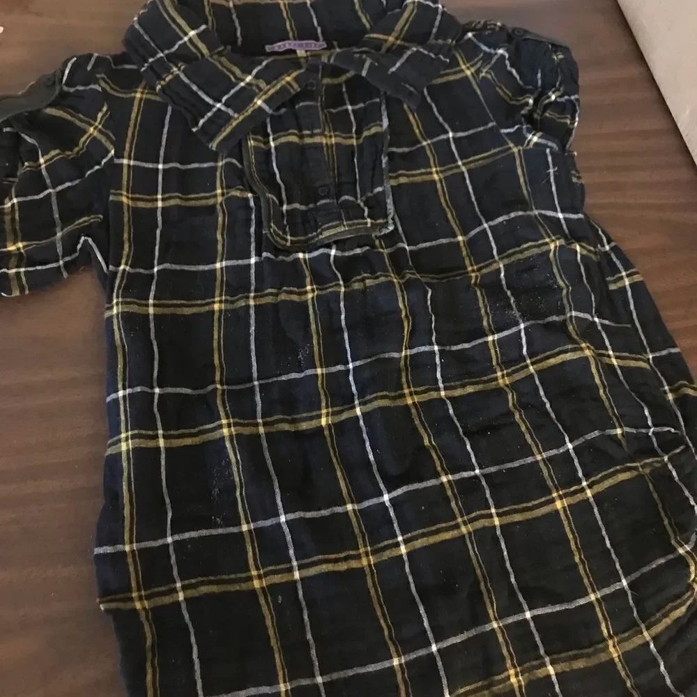 Sugar Lips  size small adorable plaid top